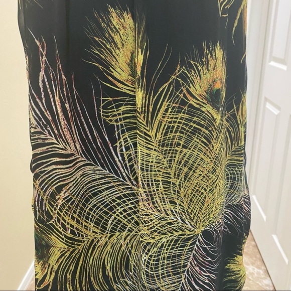 V Fish Dress Black with Peacock Feather Design - Picture 4 of 12